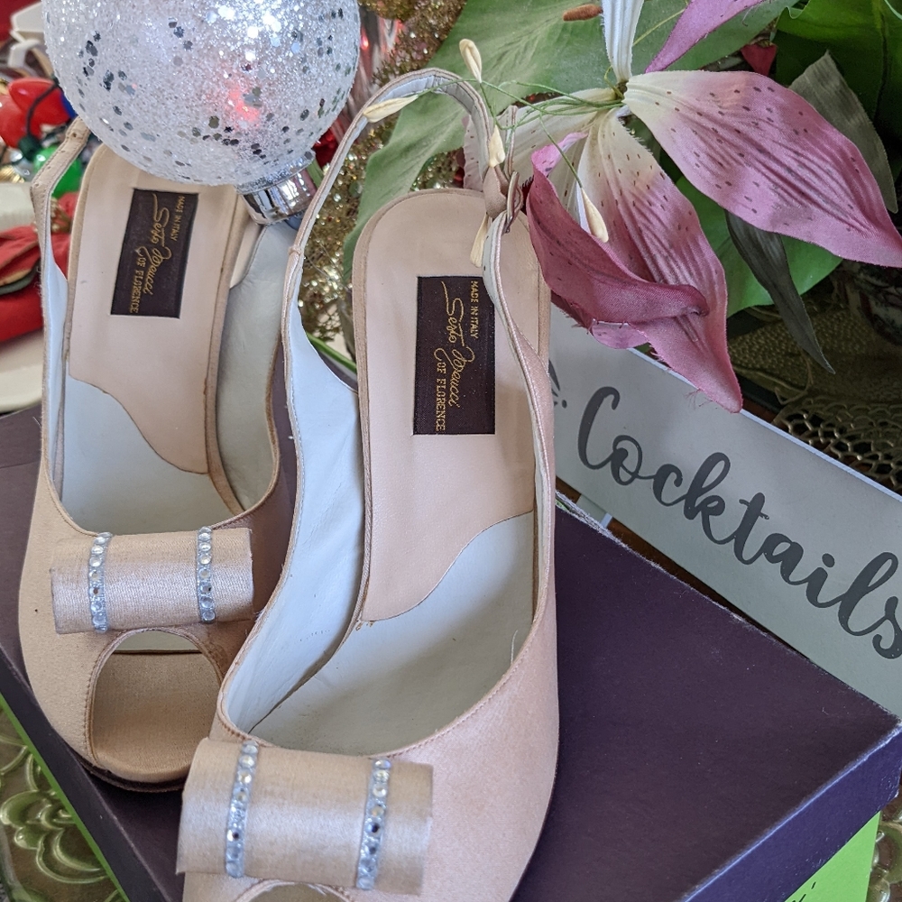 Beautiful Beige Sesto Meucci